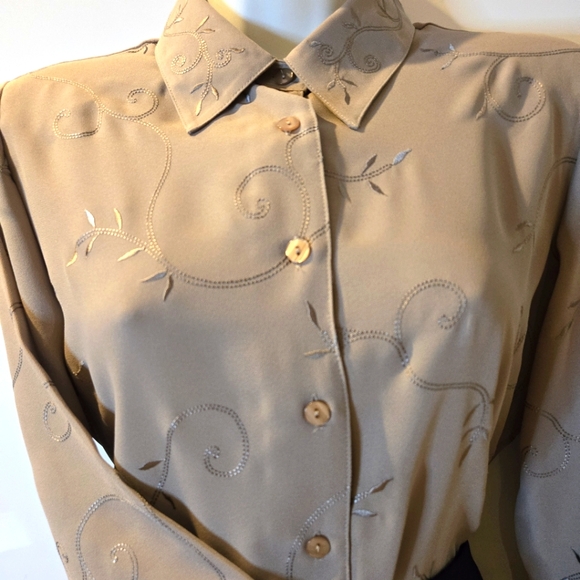 NWOTs, Laura Scott Tan Blouse with Embroidery, Size 8 - Picture 3 of 8